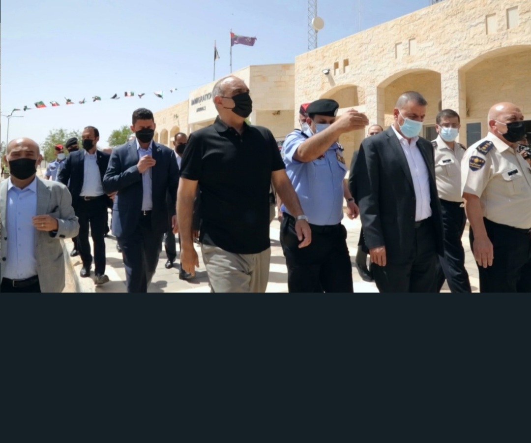 الخصاونة يزور مركز حدود العمري