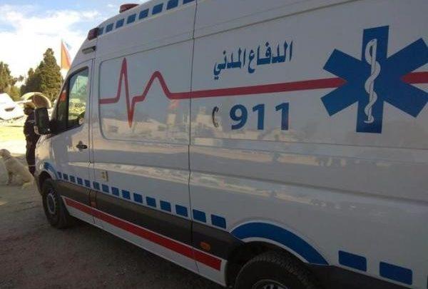 مركبة تقتحم محلا تجاريا في اربد واصابة 3 اطفال