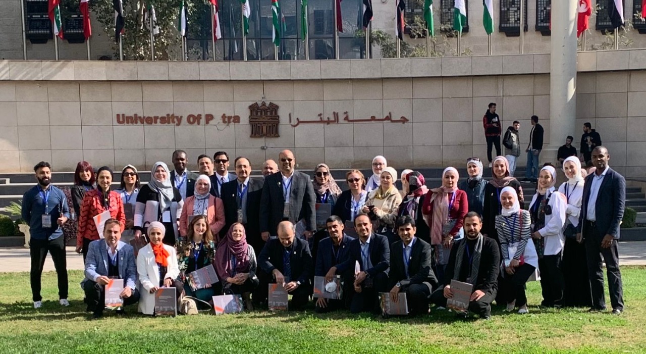 ورشة عمل دولية مشتركة بين جامعة البترا وجامعة برايتون البريطانية