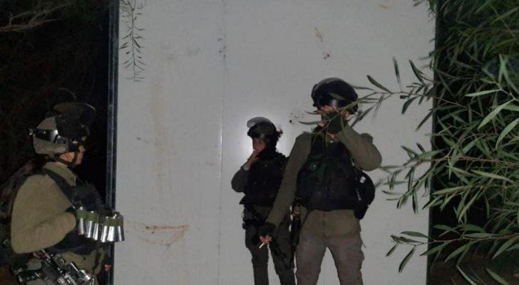 الاحتلال يزعم اعتقال منفذي عملية نابلس