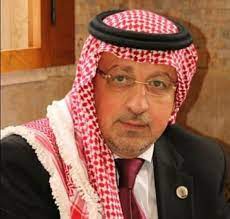 لا تكلفني بالإدارة وتحشر منخارك بالتفاصيل