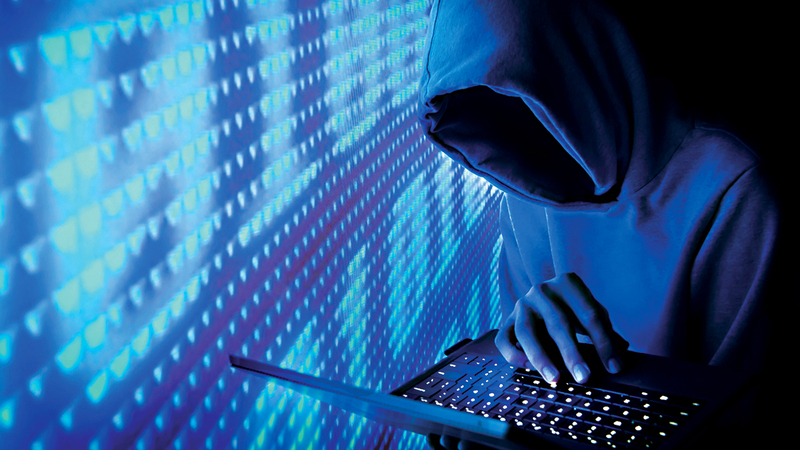 الجرائم الالكترونية  الطمع والوهم طريق للوقوع ضحية للاحتيال الإلكتروني