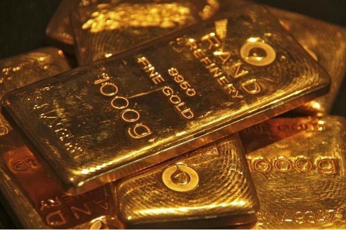 الذهب عالمياً يقفز لقمة 5 أشهر ويتخطى الـ 1800 دولار للاوقية