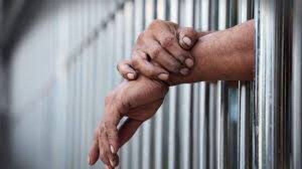 الحكومة تمدد منع “حبس المدين” 3 أشهر