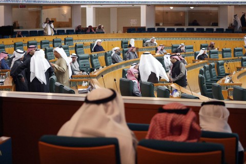 الدستورية الكويتية تبطل شرعية مجلس الأمة وتدعو لعودة السابق